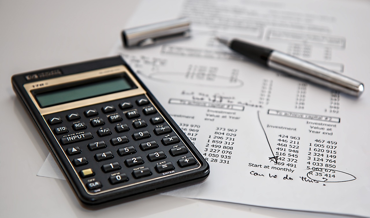 Profile 4 calculator, calculation, insurance-385506.jpg